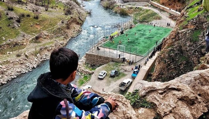 زمین فوتبال دیوزنا