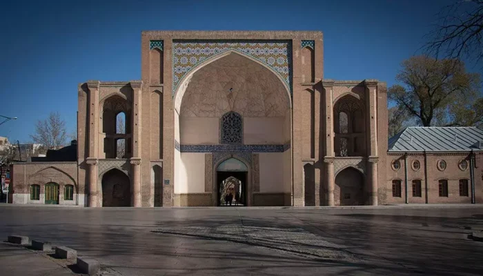 عالی قاپو قزوین